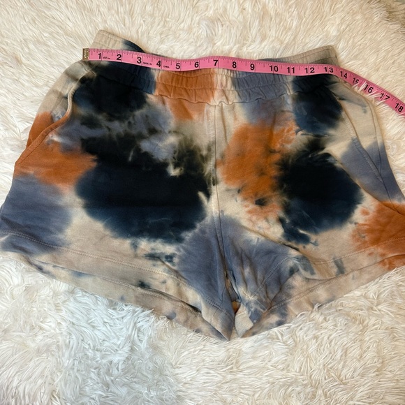 NWT! MONROW TIE DYE SHORTS - Picture 1 of 4